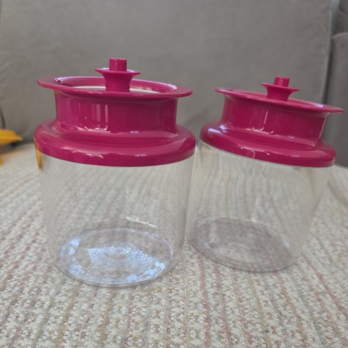 Tupperware panorama - x,