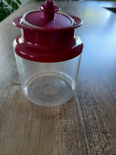 Tupperware - ,